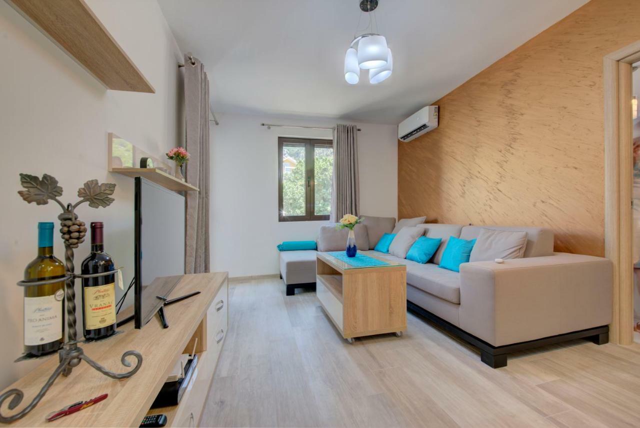 Apartment Medusa Risan Exteriér fotografie