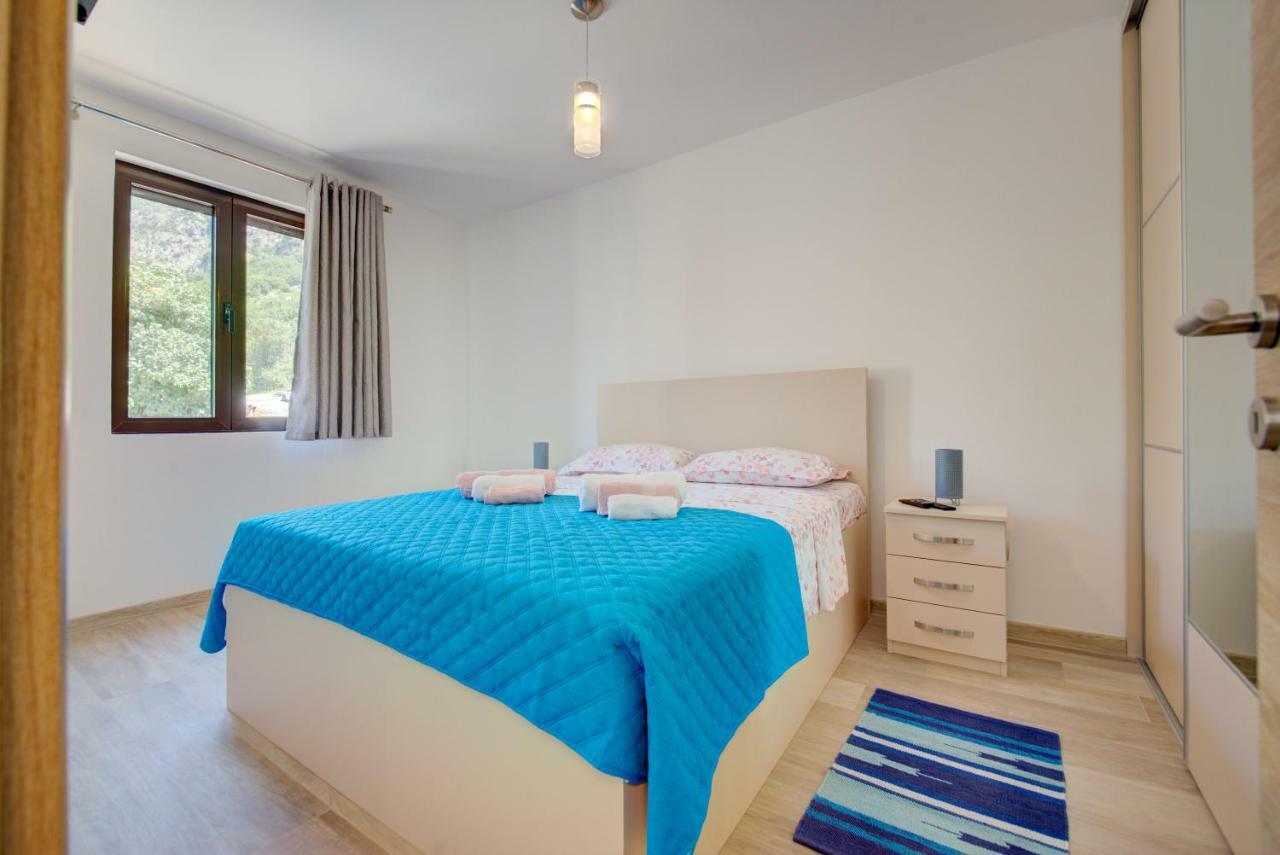 Apartment Medusa Risan Exteriér fotografie