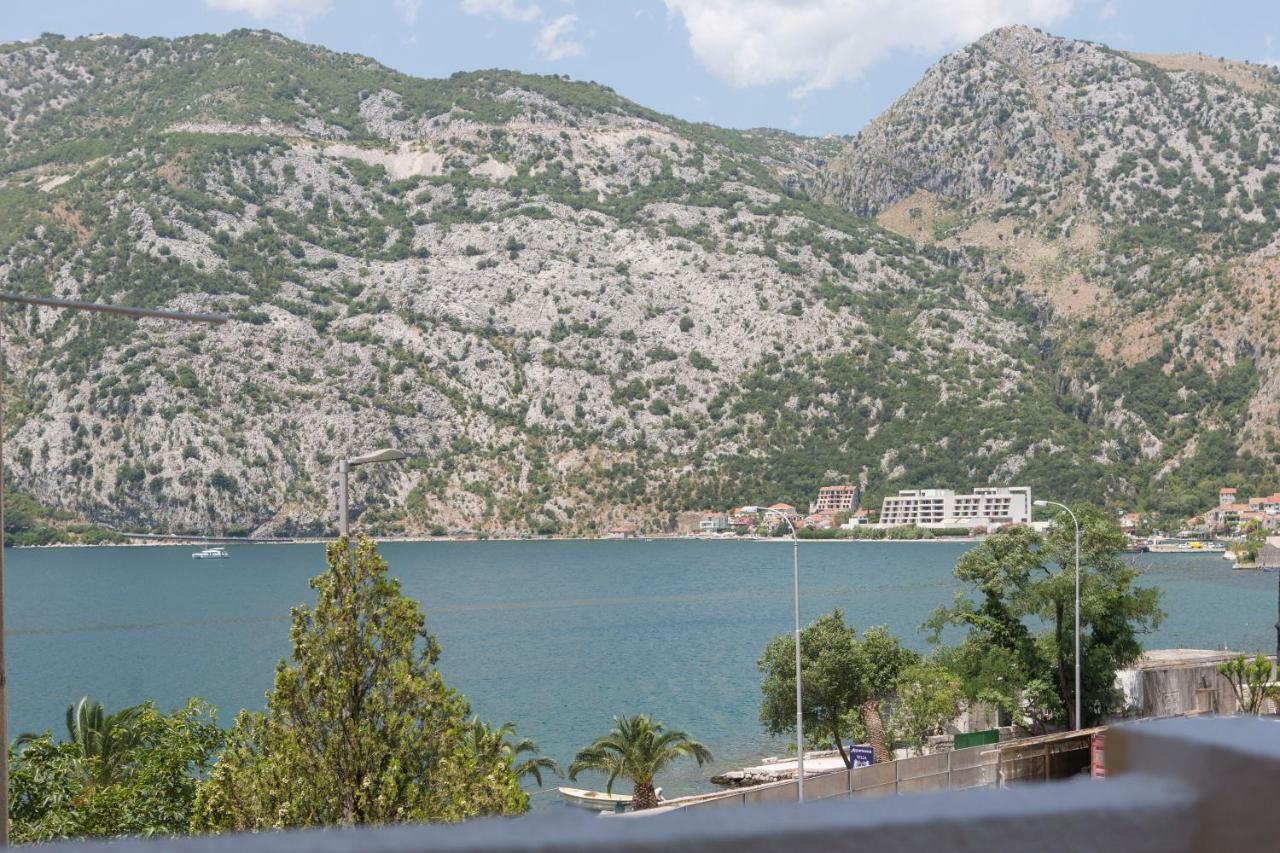 Apartment Medusa Risan Exteriér fotografie