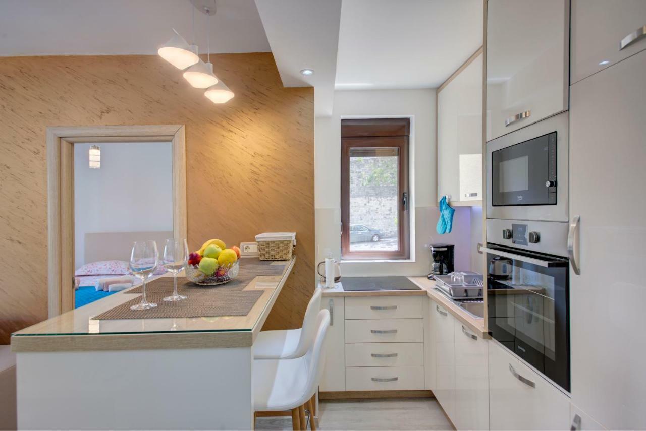 Apartment Medusa Risan Exteriér fotografie