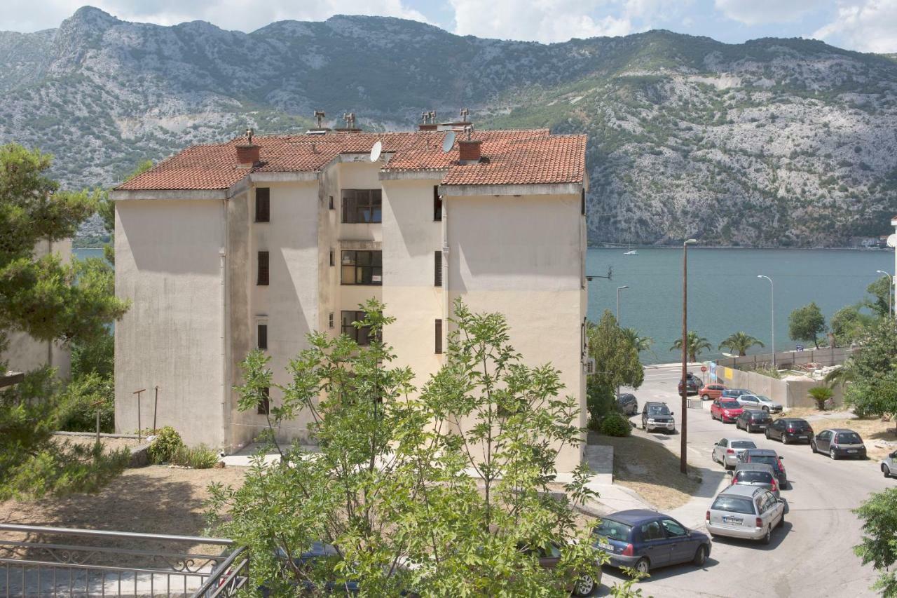 Apartment Medusa Risan Exteriér fotografie